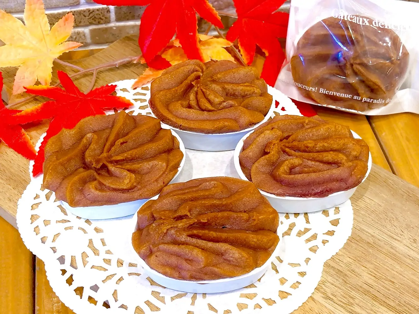 紅ポテト先日から出ています♡紅芋とさつまいもを合わせてしっとりと香り高く上品な甘さに仕上げました スイートポテトと併せて秋の味覚をお楽しみください #紅芋 #紅スイートポテト #秋スイーツ #松戸ケーキ屋 #パティスリーはぐみ #パティスリーhagumi